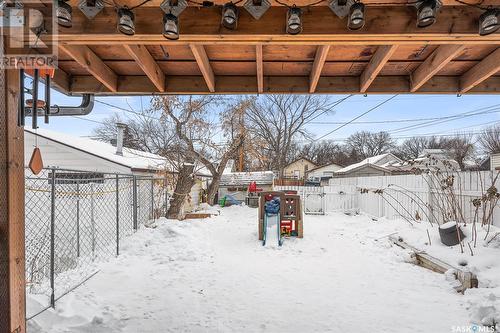 878 5Th Avenue Nw, Moose Jaw, SK - Outdoor