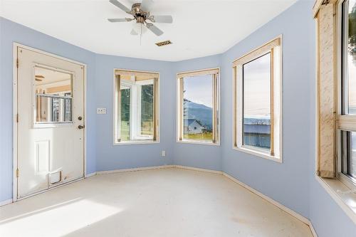 1061 Westview Road, Creston, BC - Indoor Photo Showing Other Room