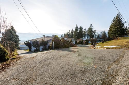 1061 Westview Road, Creston, BC - Outdoor