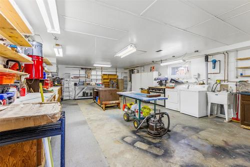 1061 Westview Road, Creston, BC - Indoor Photo Showing Garage