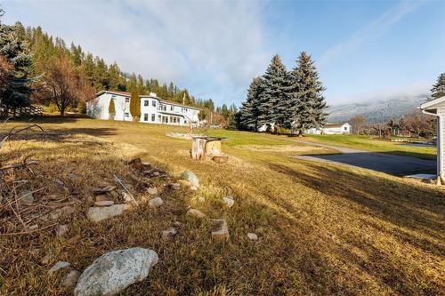 1061 Westview Road, Creston, BC - Outdoor