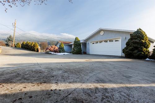 1061 Westview Road, Creston, BC - Outdoor