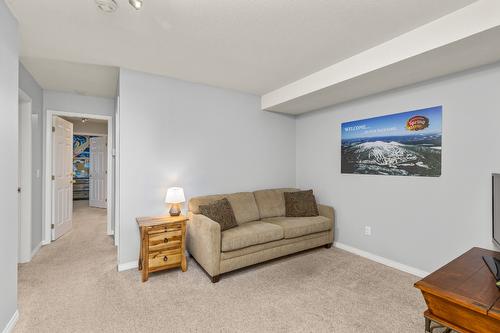 211-225 Kettle View Road, Big White, BC - Indoor