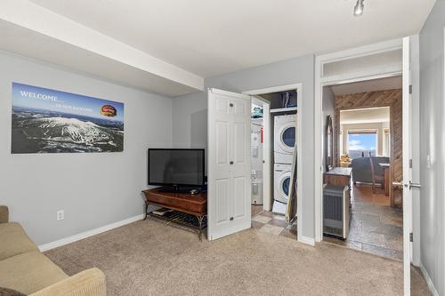 211-225 Kettle View Road, Big White, BC - Indoor