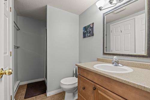 211-225 Kettle View Road, Big White, BC - Indoor Photo Showing Bathroom