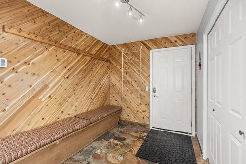 211-225 Kettle View Road, Big White, BC - Indoor Photo Showing Other Room