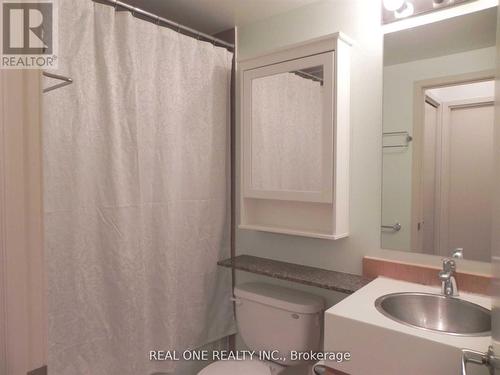 1808 - 35 Mariner Terrace, Toronto, ON - Indoor Photo Showing Bathroom