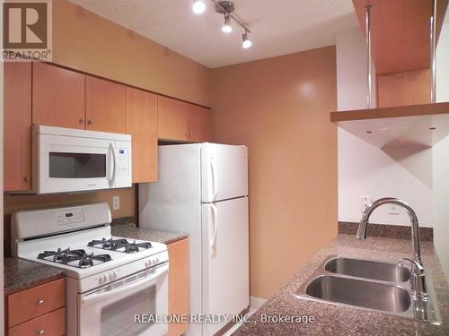 1808 - 35 Mariner Terrace, Toronto, ON - Indoor Photo Showing Kitchen With Double Sink