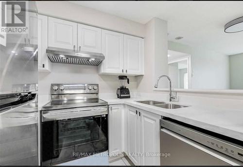 1801 - 11 Lee Centre Drive, Toronto, ON - Indoor Photo Showing Kitchen With Double Sink