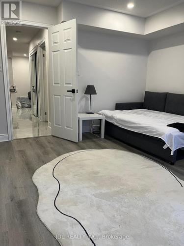 25 Galleria Parkway, Markham, ON - Indoor Photo Showing Bedroom