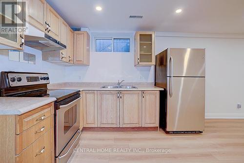 Bsmt - 50 Sherwood Forest Drive, Markham, ON - Indoor Photo Showing Kitchen With Double Sink