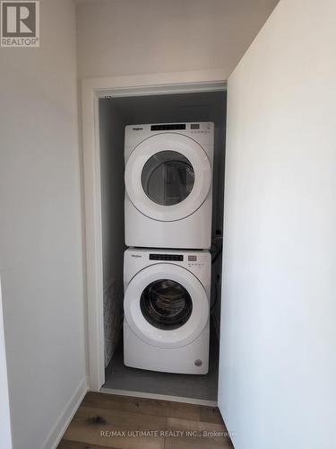 Ph29 - 395 Dundas Street W, Oakville, ON - Indoor Photo Showing Laundry Room