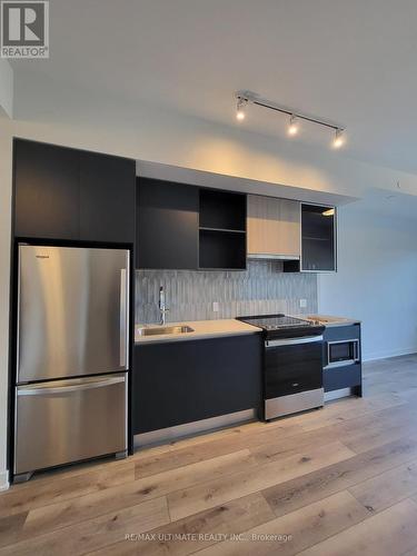 Ph29 - 395 Dundas Street W, Oakville, ON - Indoor Photo Showing Kitchen