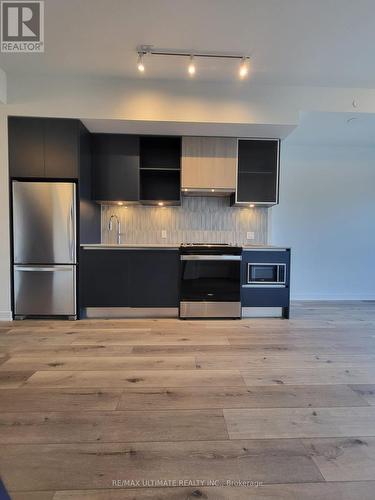 Ph29 - 395 Dundas Street W, Oakville, ON - Indoor Photo Showing Kitchen