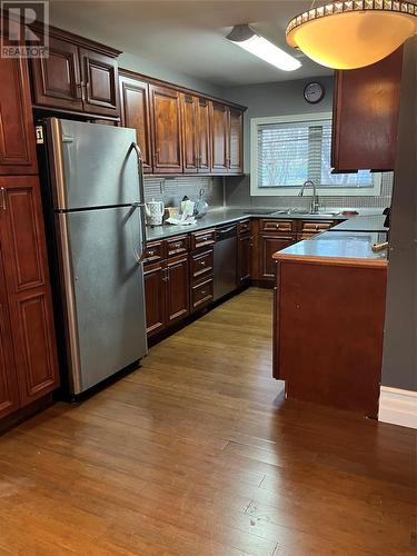 44 Cedarbrae Crescent, St. John'S, NL - Indoor Photo Showing Kitchen