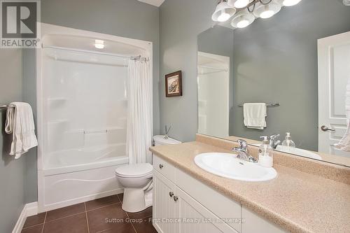 128 Sir Adam Beck Road, Stratford, ON - Indoor Photo Showing Bathroom