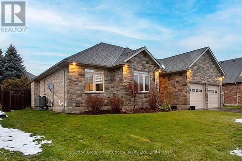 128 Sir Adam Beck Road, Stratford, ON - Outdoor