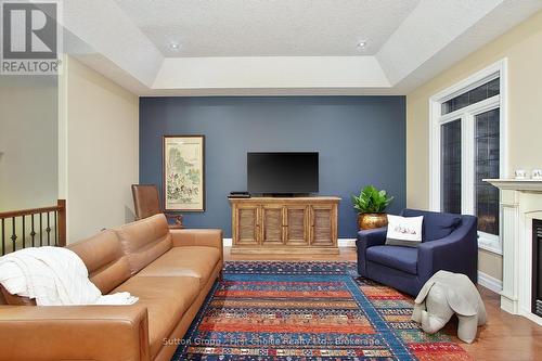 128 Sir Adam Beck Road, Stratford, ON - Indoor Photo Showing Living Room