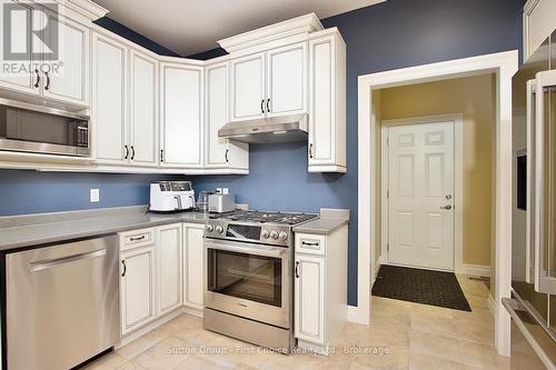 128 Sir Adam Beck Road, Stratford, ON - Indoor Photo Showing Kitchen