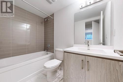 265 - 150 Honeycrisp Crescent, Vaughan, ON - Indoor Photo Showing Bathroom