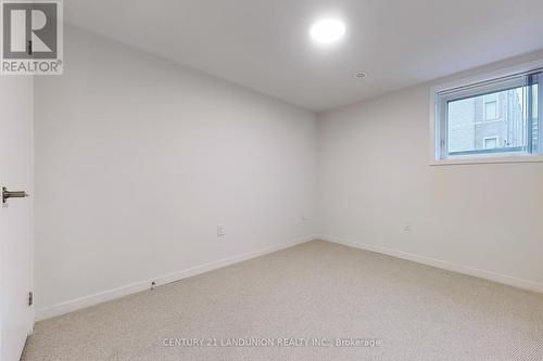 265 - 150 Honeycrisp Crescent, Vaughan, ON - Indoor Photo Showing Other Room