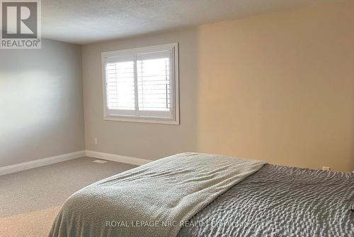 79 - 77 Linwell Road, St. Catharines (443 - Lakeport), ON - Indoor Photo Showing Bedroom