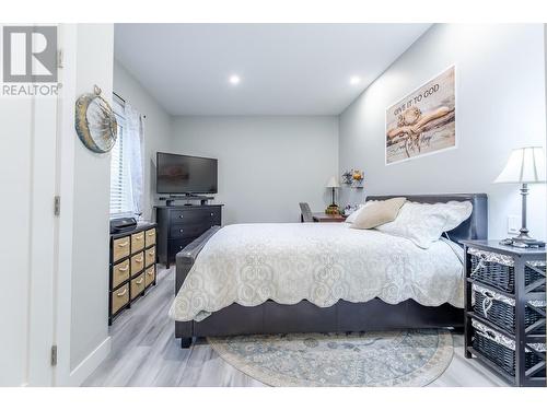 445 Ritchie Avenue, Naramata, BC - Indoor Photo Showing Bedroom