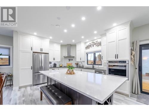 445 Ritchie Avenue, Naramata, BC - Indoor Photo Showing Kitchen With Upgraded Kitchen