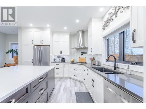 445 Ritchie Avenue, Naramata, BC - Indoor Photo Showing Kitchen With Double Sink With Upgraded Kitchen