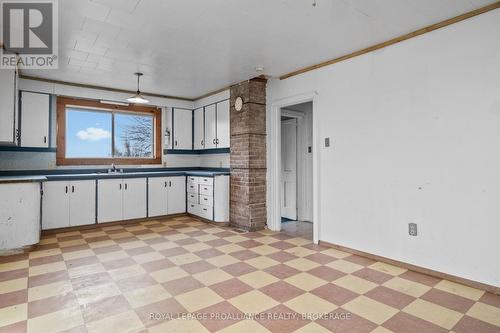 217 Eleventh Line Road, Frontenac Islands (The Islands), ON - Indoor Photo Showing Kitchen With Double Sink