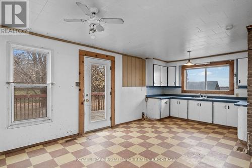 217 Eleventh Line Road, Frontenac Islands (The Islands), ON - Indoor Photo Showing Kitchen With Double Sink