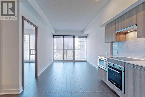 4611 - 17 Bathurst Street, Toronto, ON - Indoor