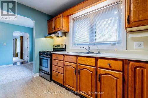 4107 Aberdeen Road, Lincoln (982 - Beamsville), ON - Indoor Photo Showing Kitchen