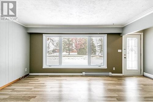 3261 St.Laurent Street, Chelmsford, ON - Indoor Photo Showing Other Room