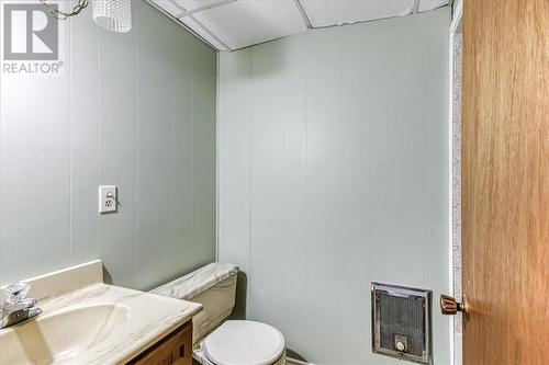 3261 St.Laurent Street, Chelmsford, ON - Indoor Photo Showing Bathroom