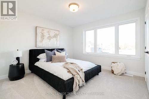 1005 Moore Street, Brockville, ON - Indoor Photo Showing Bedroom