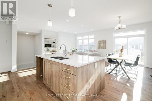 1005 Moore Street, Brockville, ON - Indoor Photo Showing Kitchen With Double Sink With Upgraded Kitchen