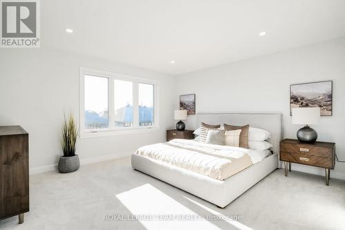 1005 Moore Street, Brockville, ON - Indoor Photo Showing Bedroom