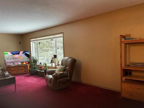 218 Rd & Hwy #10 Highway, Swan River, MB - Indoor Photo Showing Bedroom