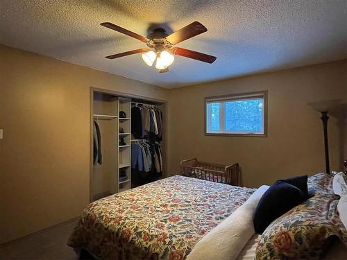 218 Rd & Hwy #10 Highway, Swan River, MB - Indoor Photo Showing Bedroom