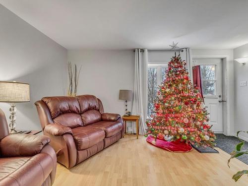 Dwelling - 2421  - 2427 Boul. Louis-Xiv, Québec (Beauport), QC - Indoor Photo Showing Living Room