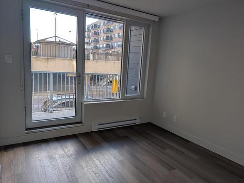 Chambre Ã Â coucher - 115-8325 Av. Christophe-Colomb, Montréal (Villeray/Saint-Michel/Parc-Extension), QC - Indoor Photo Showing Other Room