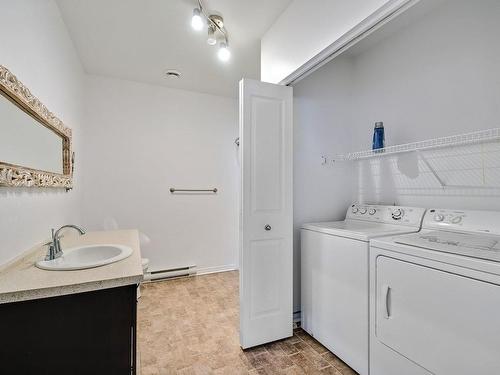 Salle de bains - 10-105 Rue De Bruxelles, Gatineau (Aylmer), QC - Indoor Photo Showing Laundry Room