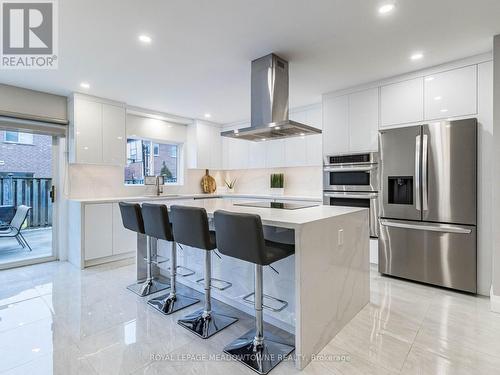 20 Sloan Drive, Milton, ON - Indoor Photo Showing Kitchen With Stainless Steel Kitchen With Upgraded Kitchen