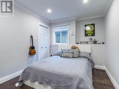 20 Sloan Drive, Milton, ON - Indoor Photo Showing Bedroom