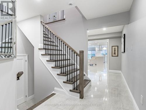 20 Sloan Drive, Milton, ON - Indoor Photo Showing Other Room