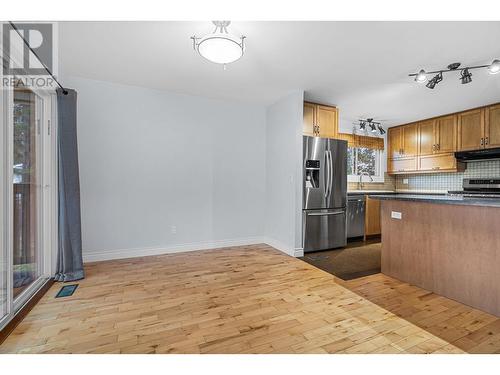 3309 Mcmahon Road, West Kelowna, BC - Indoor Photo Showing Kitchen