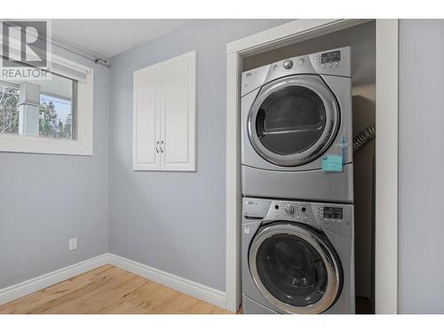 3309 Mcmahon Road, West Kelowna, BC - Indoor Photo Showing Laundry Room