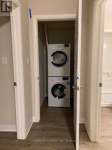 328 - 610 Farmstead Drive, Milton, ON - Indoor Photo Showing Laundry Room