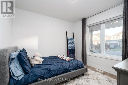 118 Shady Hill Road, West Grey, ON - Indoor Photo Showing Bedroom